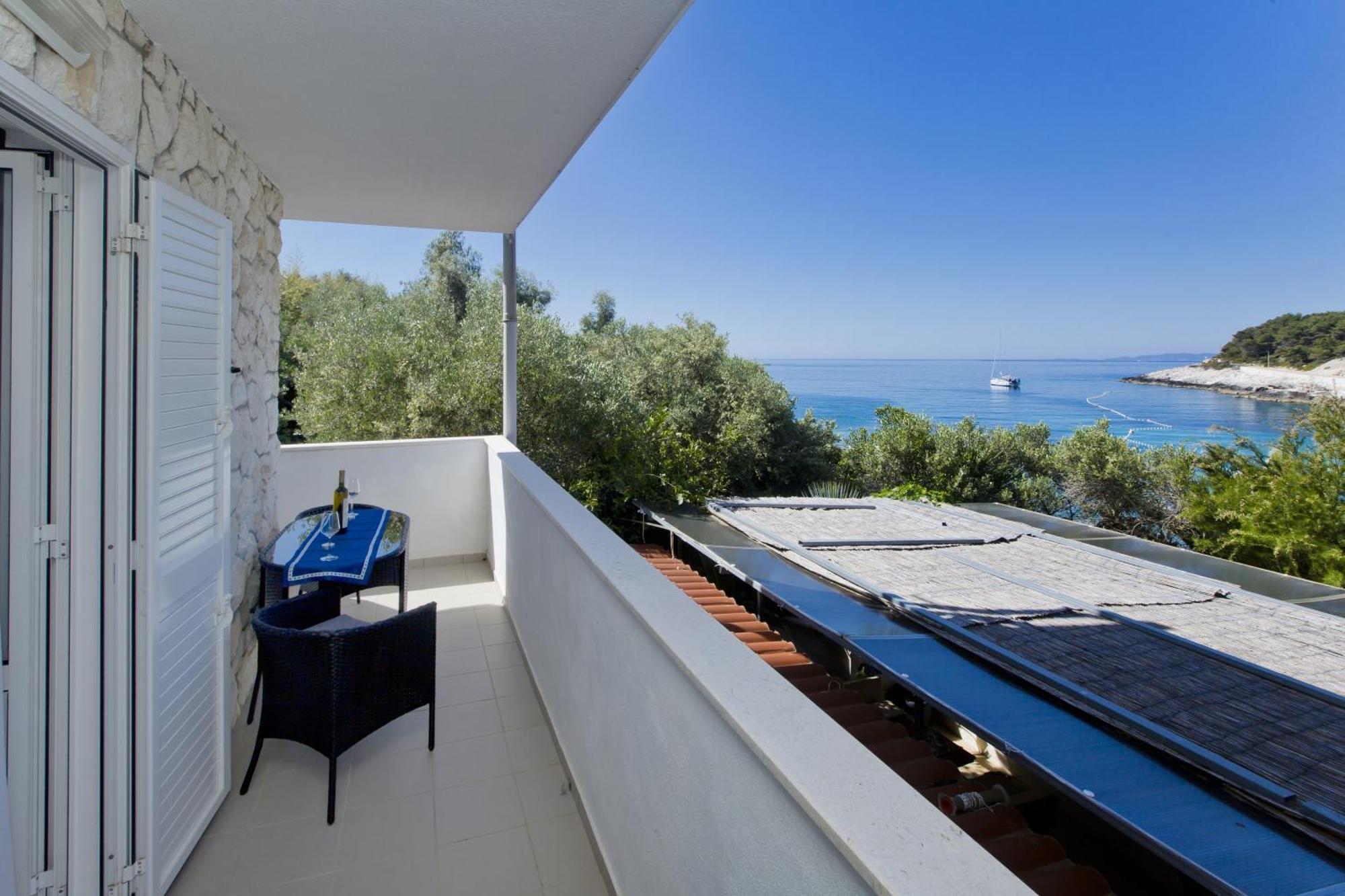 Apartments By The Sea Hvar - 10430 ฮวาร์ ภายนอก รูปภาพ