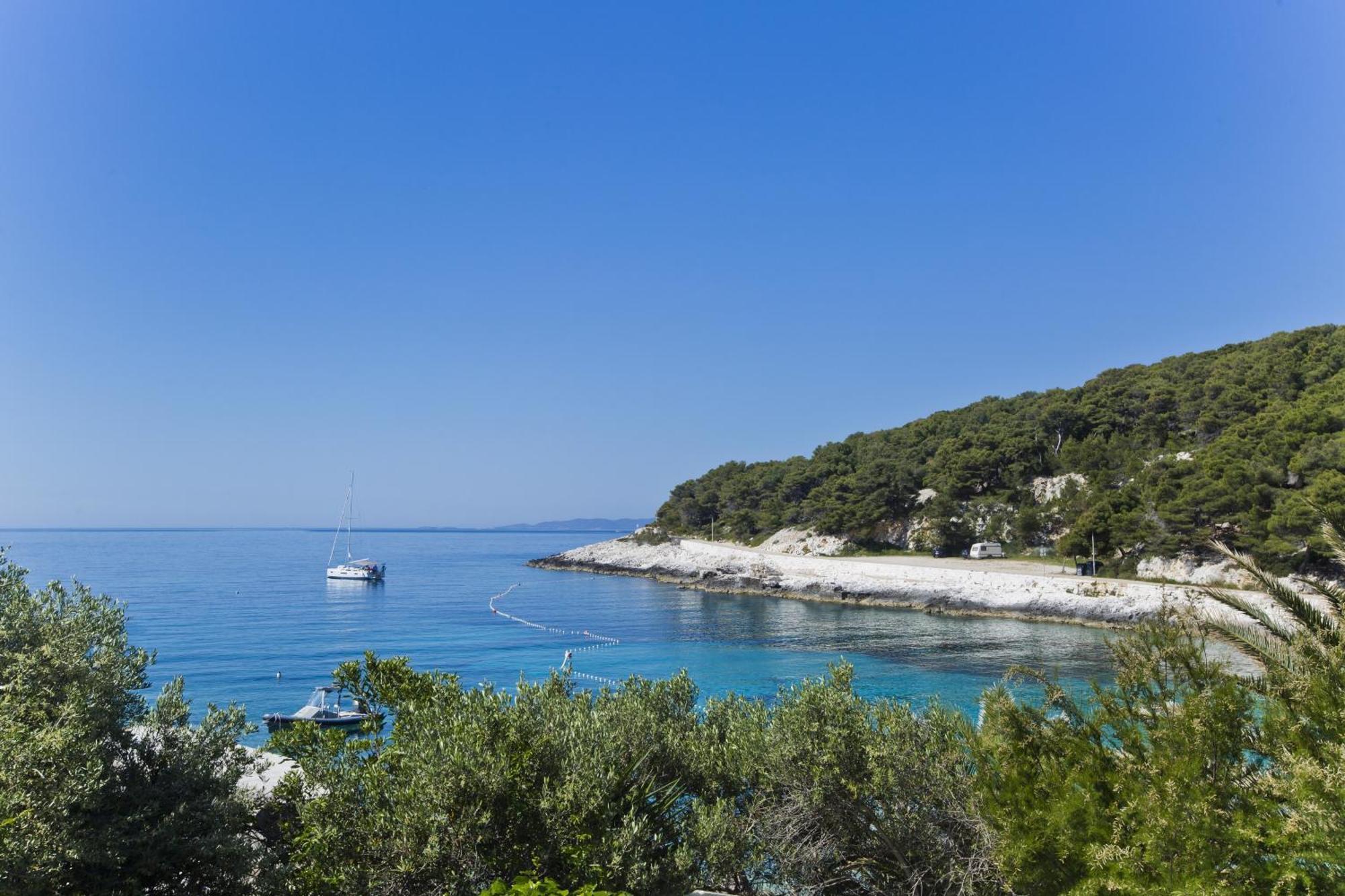 Apartments By The Sea Hvar - 10430 ฮวาร์ ภายนอก รูปภาพ