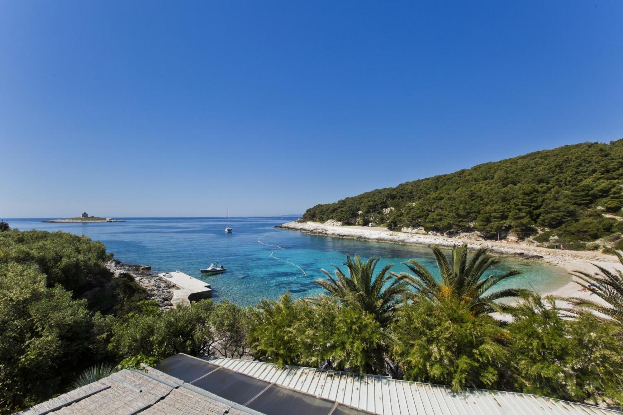 Apartments By The Sea Hvar - 10430 ฮวาร์ ภายนอก รูปภาพ